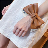 Cute Bow Wrist Strap Phone Case For iPhone 13 12 11 Pro Max X XR XS Max 7 8 Plus 12 Soft Back Cover