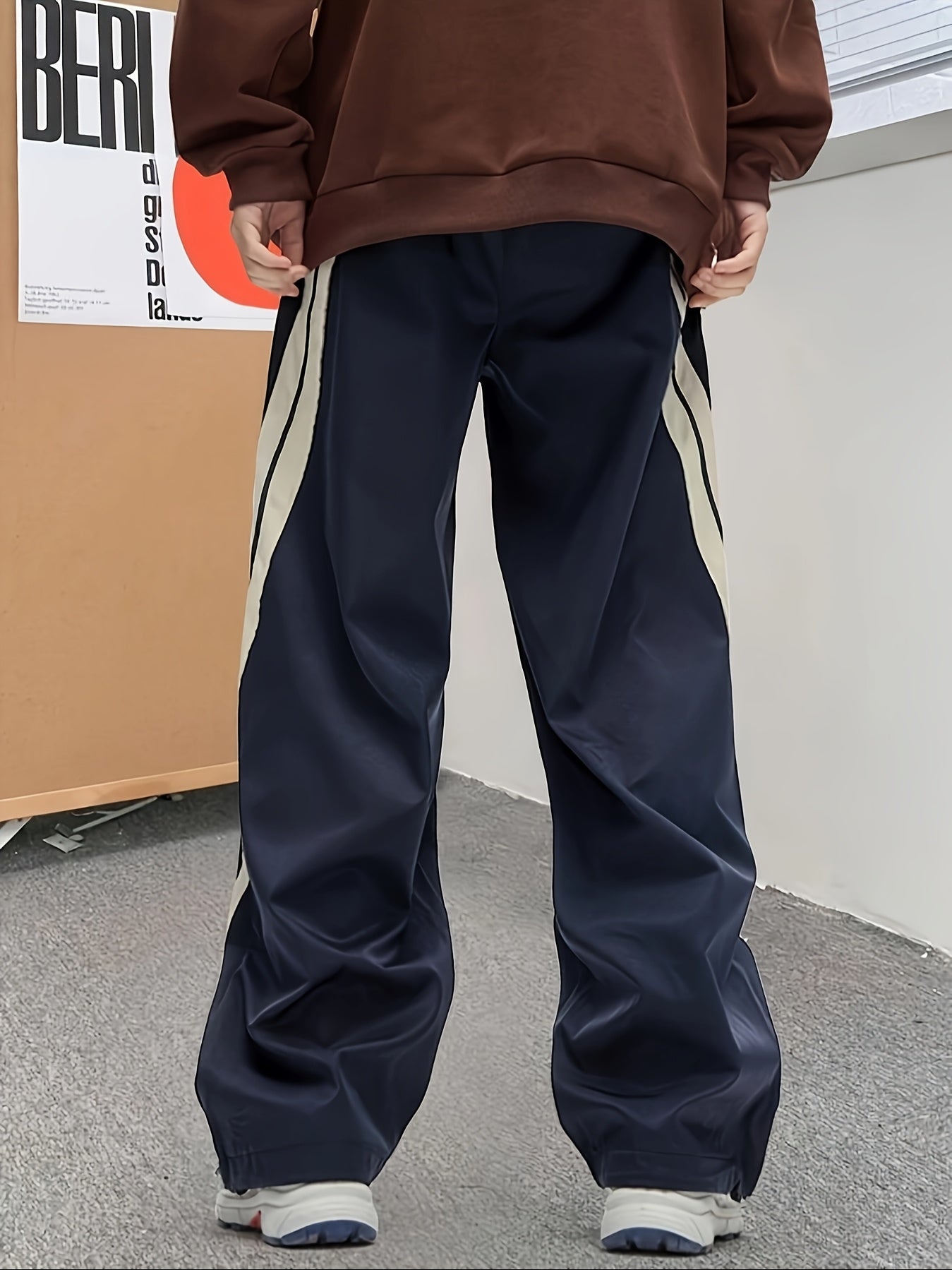 Hearujoy Men'S Casual Handsome Loose Fit For Everyday And Outdoor Wear With Sweatpants And Side Stripes