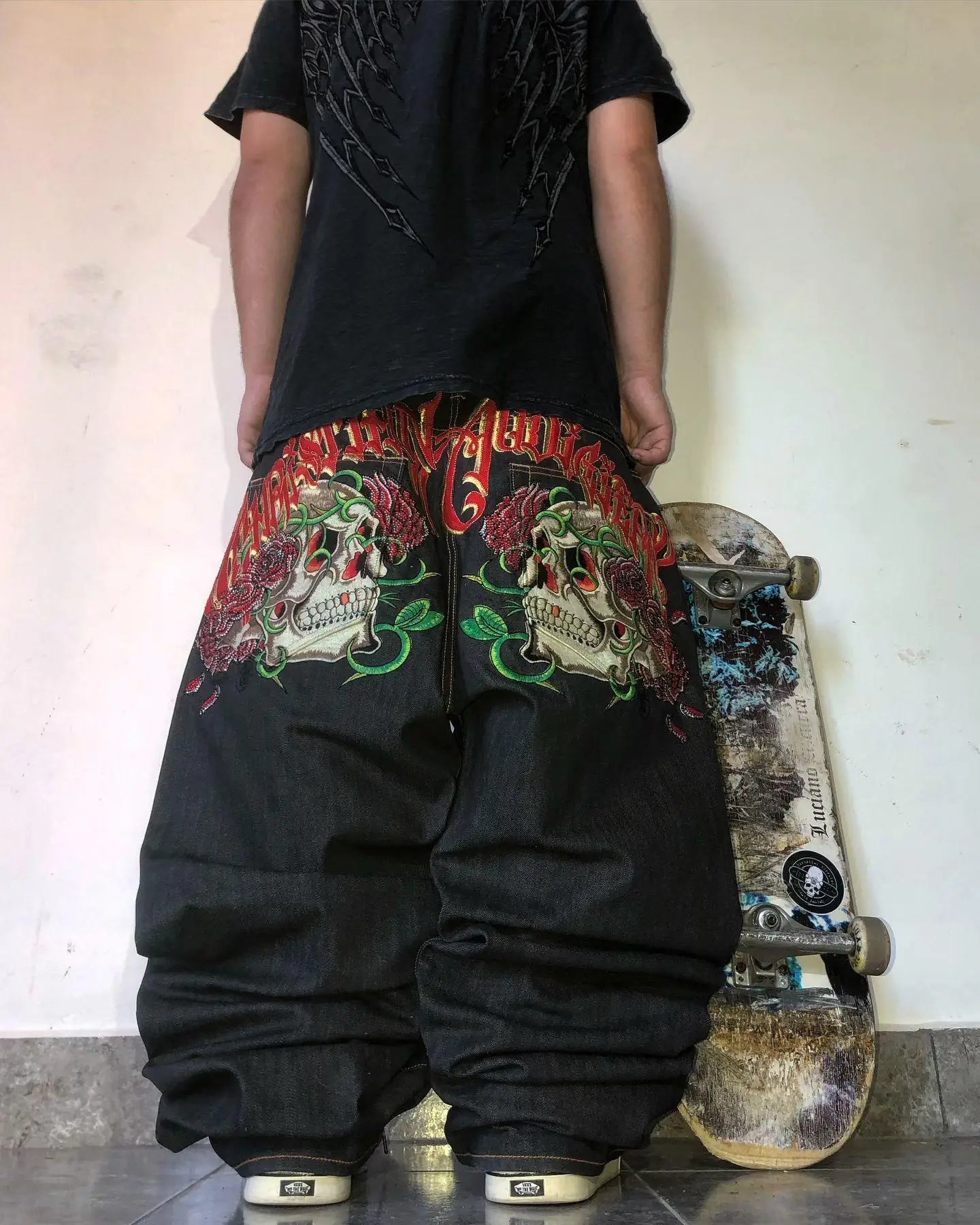 Hearujoy Goth Hip Hop Oversized Skull Embroidery Pattern Y2k Baggy Jeans New Men and Women Straight Black Jeans Retro Casual Denim Pants