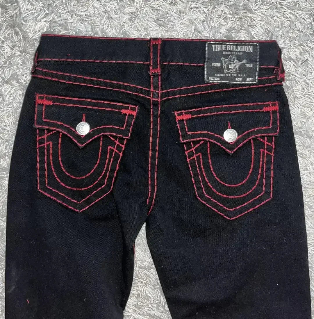 Hearujoy Y2K New Line Embroidered Red Denim Mid Pants American Retro Gothic Jeans Men Street Hip Hop Harajuku Punk Loose Wide Legs Shorts