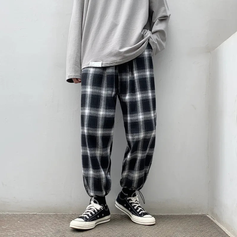 Hearujoy Black Plaid Pants Men Fashion Retro Casual Pants Loose Straight Wide Le Pants Men Streetwear Mens Vintage Trousers Plus Size 5XL