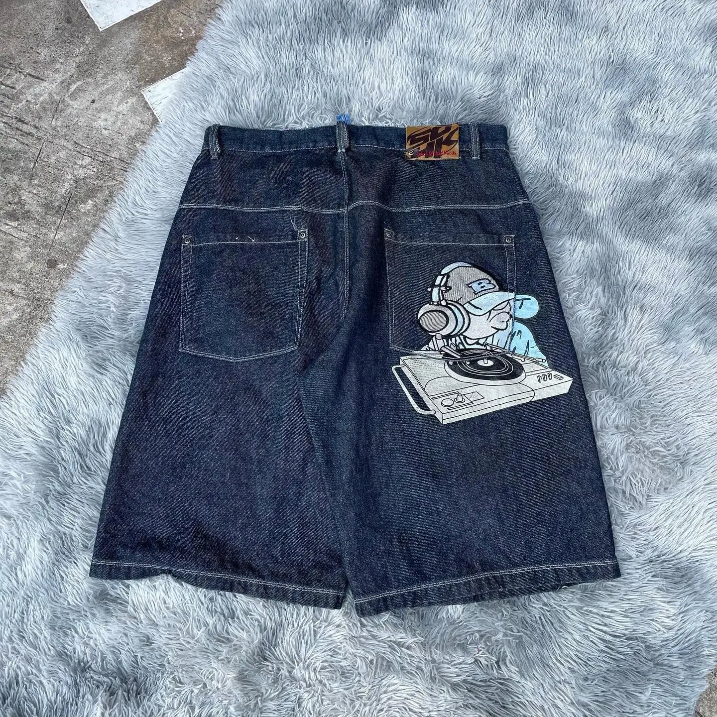 Hearujoy Y2K Vintage Shorts Harajuku Hip Hop Printing Baggy Denim Gym Shorts Summer New Men and Women Gothic Basketball Shorts Streetwear
