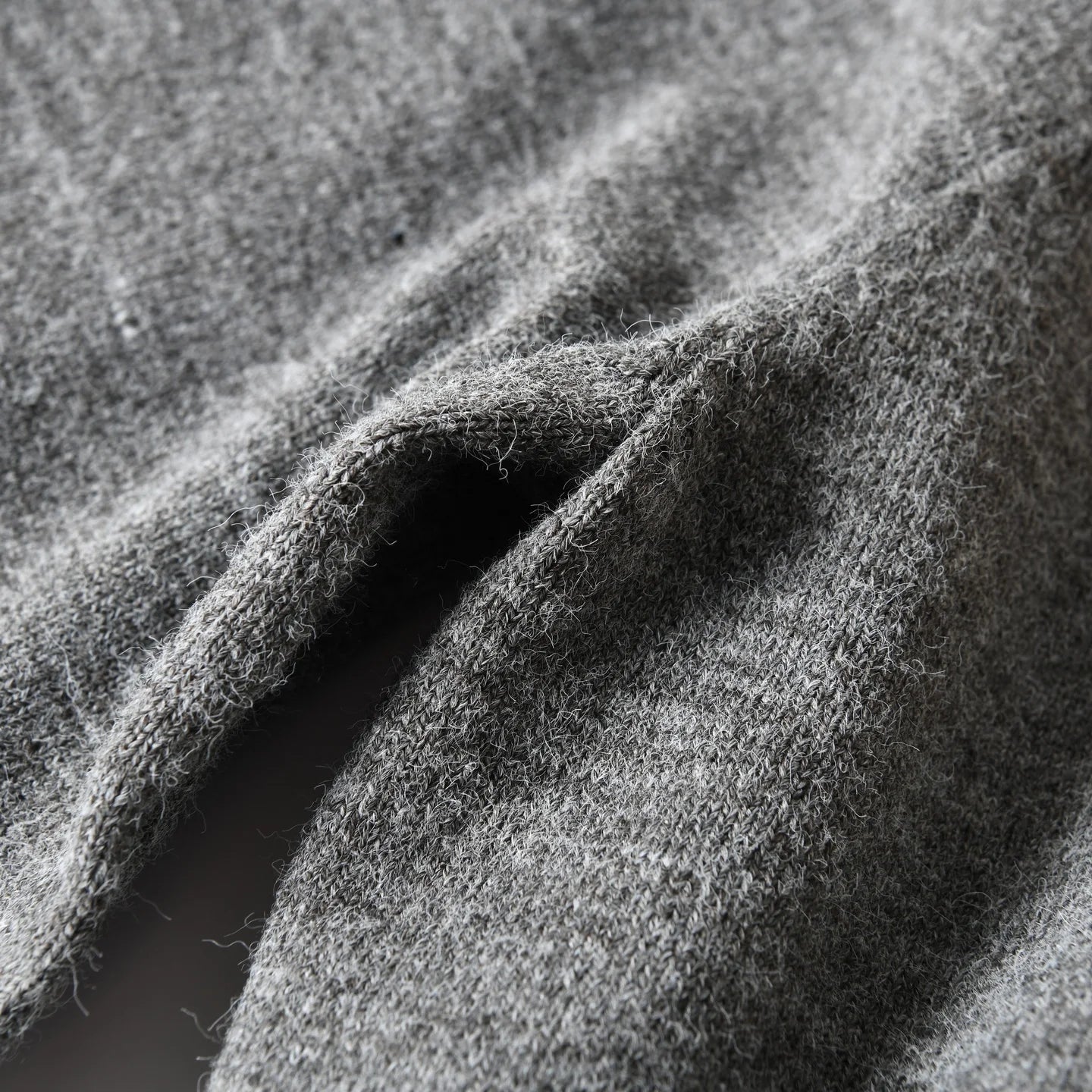 HEARUJOY  -  American-style Soft Skin-friendly Warm Breathable Loose-fit Casual Turn-collar Knitted Sweater for Men Autumn Winter Pullover