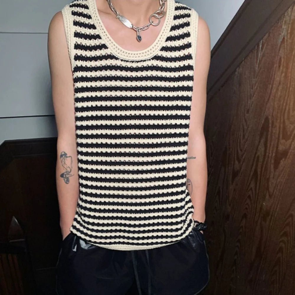 Hearujoy Striped Knitted Summer Tanks Tops Men's O-Neck Korean Knitwear Shirts Sleeveless Streetwear Loose Top Vintage Cropped Sexy