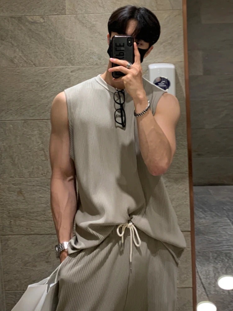 Hearujoy Korean fashion Spring Summer Pleated Sleeveless Vest Men's Sports Leisure Wrinkled Round Neck Solid Color 2 piece suit