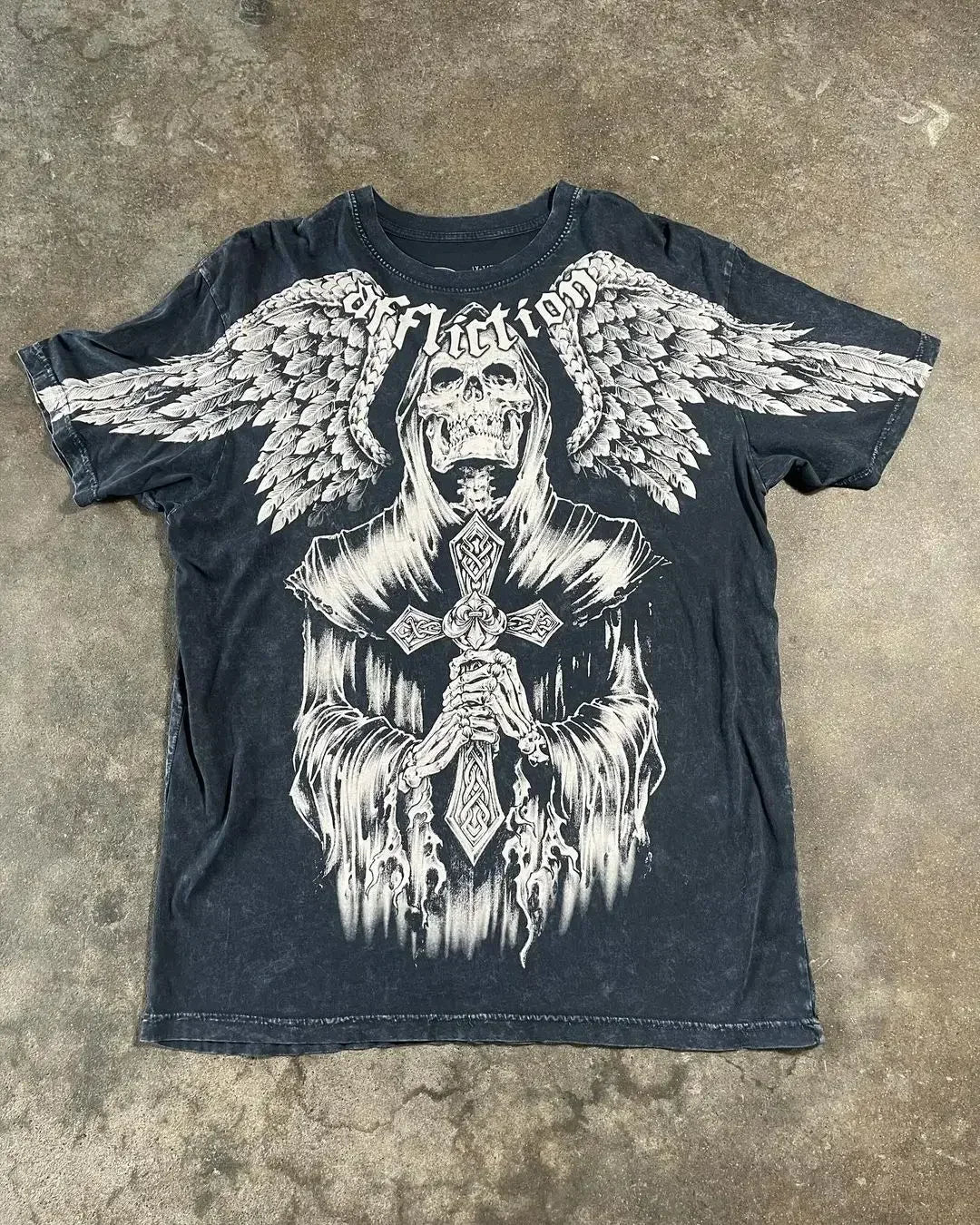 Hearujoy Affliction Long sleeved T shirt Y2K Fashion New Round Neck Oversized T shirt Mens Womens Casual Tops Streetwear Gothic Clothing