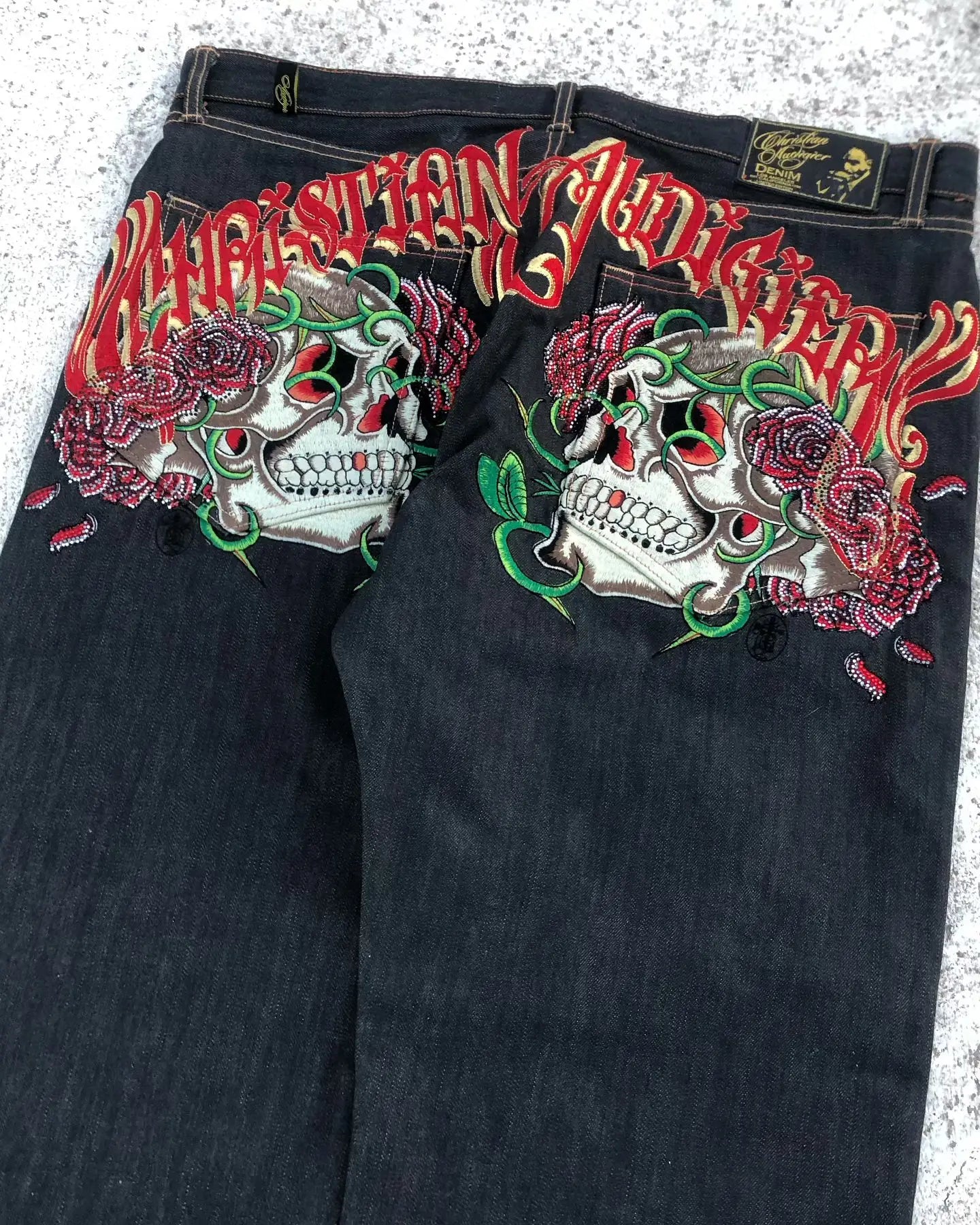 Hearujoy Goth Hip Hop Oversized Skull Embroidery Pattern Y2k Baggy Jeans New Men and Women Straight Black Jeans Retro Casual Denim Pants